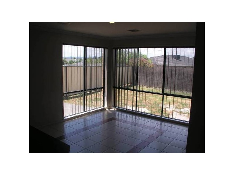 6 Blandford Crescent, Narre Warren South VIC 3805