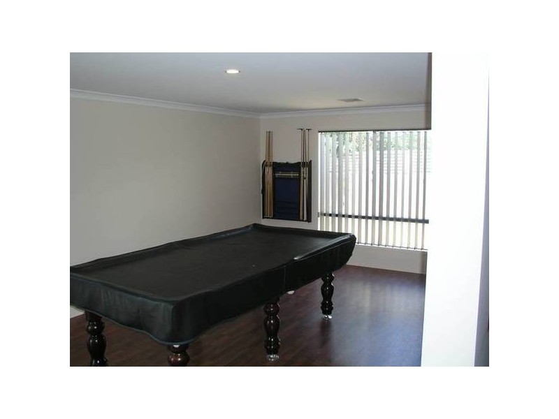 6 Blandford Crescent, Narre Warren South VIC 3805