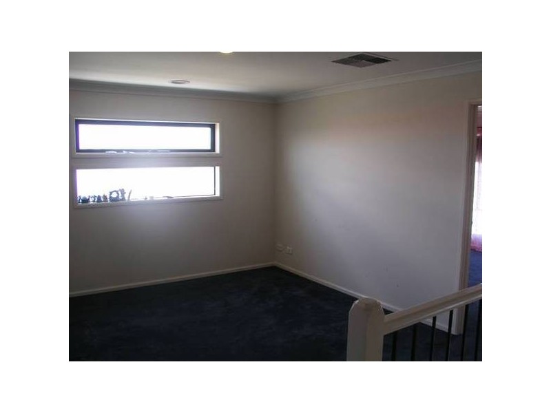 6 Blandford Crescent, Narre Warren South VIC 3805