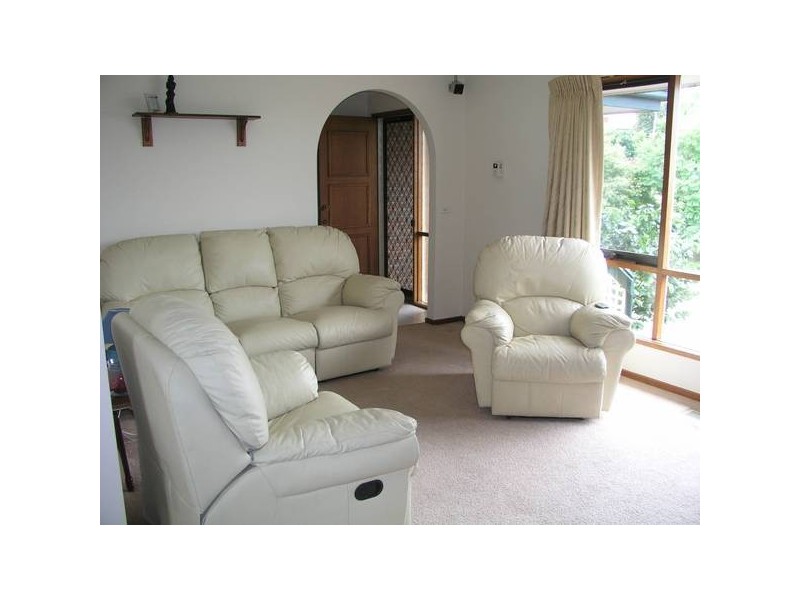 8 Poorinda Rise, Narre Warren VIC 3805