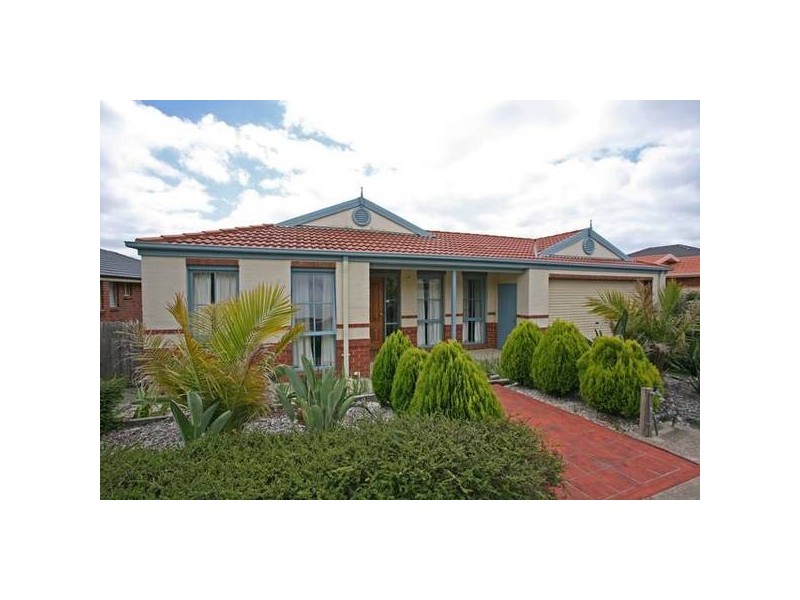 24 Shinners Avenue, Narre Warren VIC 3805