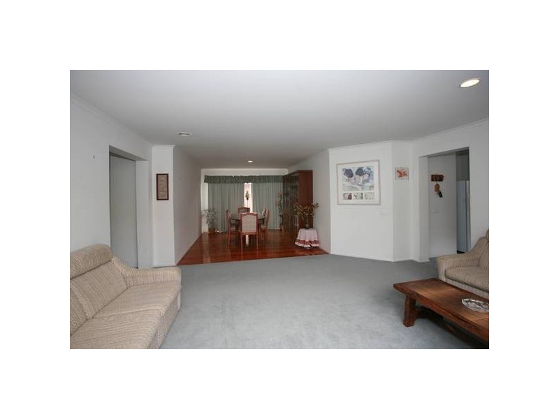 24 Shinners Avenue, Narre Warren VIC 3805