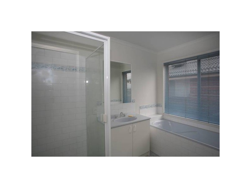 24 Shinners Avenue, Narre Warren VIC 3805