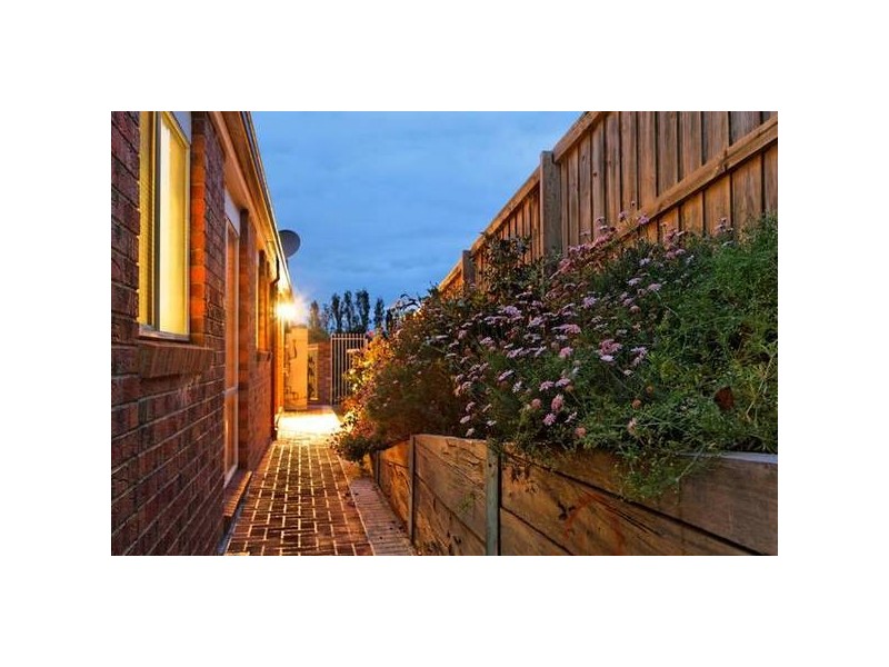 1 Cherry Tree Lane, Narre Warren VIC 3805