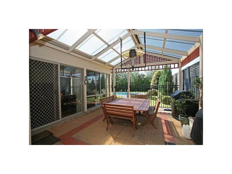 26 Scarborough Drive, Narre Warren South VIC 3805