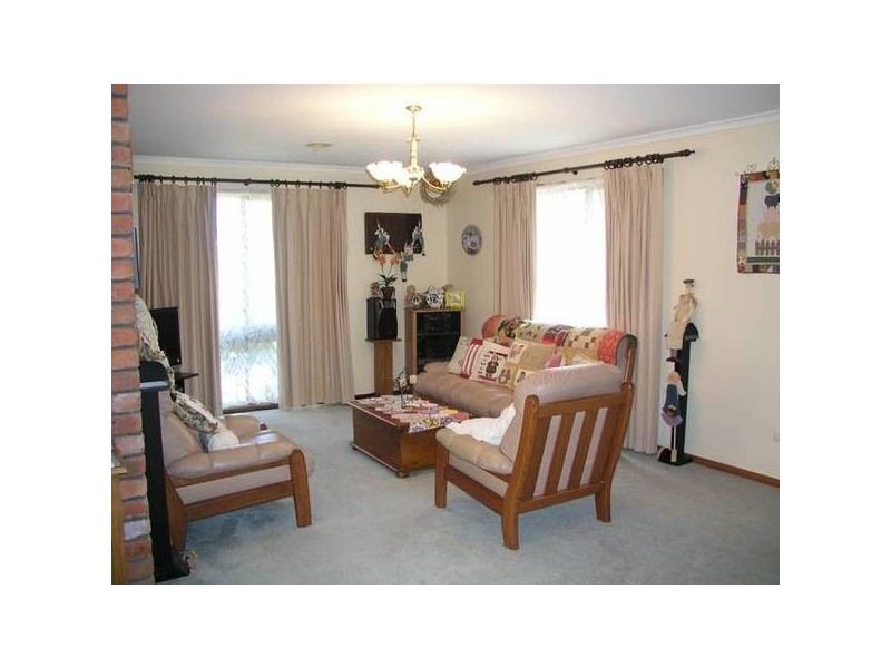 3 Greenacre Crescent, Narre Warren VIC 3805