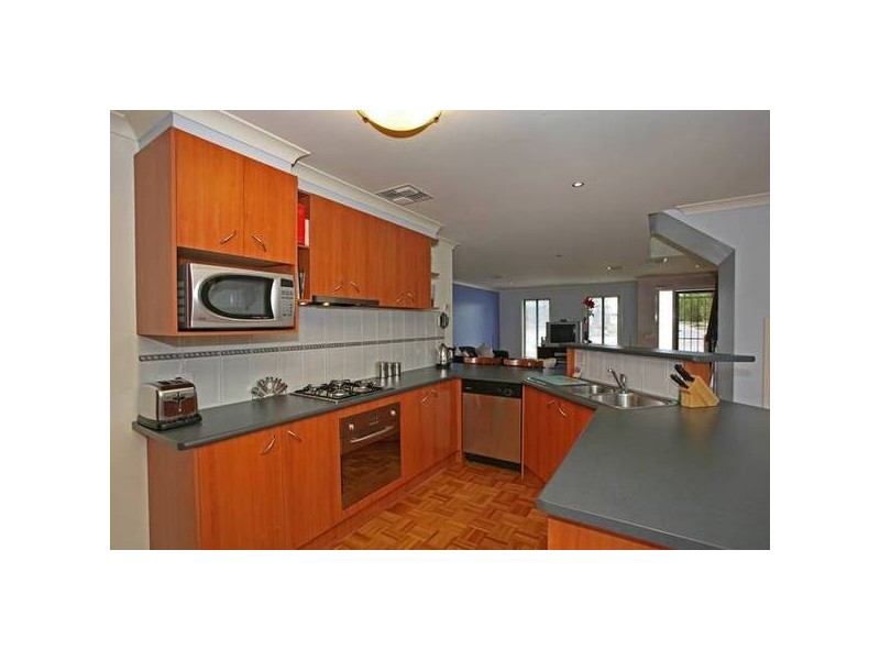 21 The Strand, Narre Warren South VIC 3805