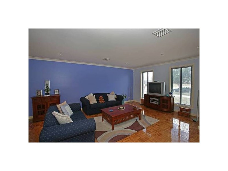 21 The Strand, Narre Warren South VIC 3805