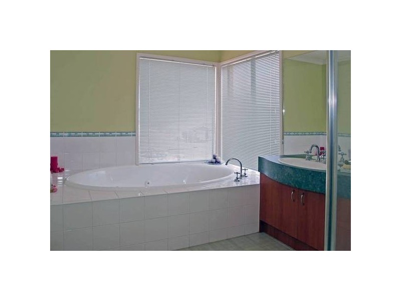 22 Norwegian Way, Narre Warren South VIC 3805