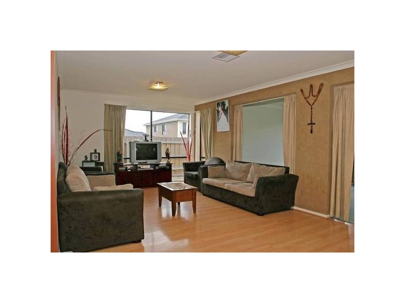 22 Norwegian Way, Narre Warren South VIC 3805