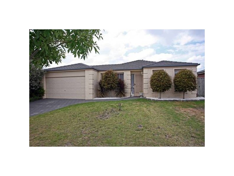 10 McCartney Drive, Narre Warren South VIC 3805
