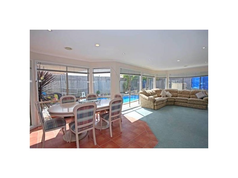 10 McCartney Drive, Narre Warren South VIC 3805