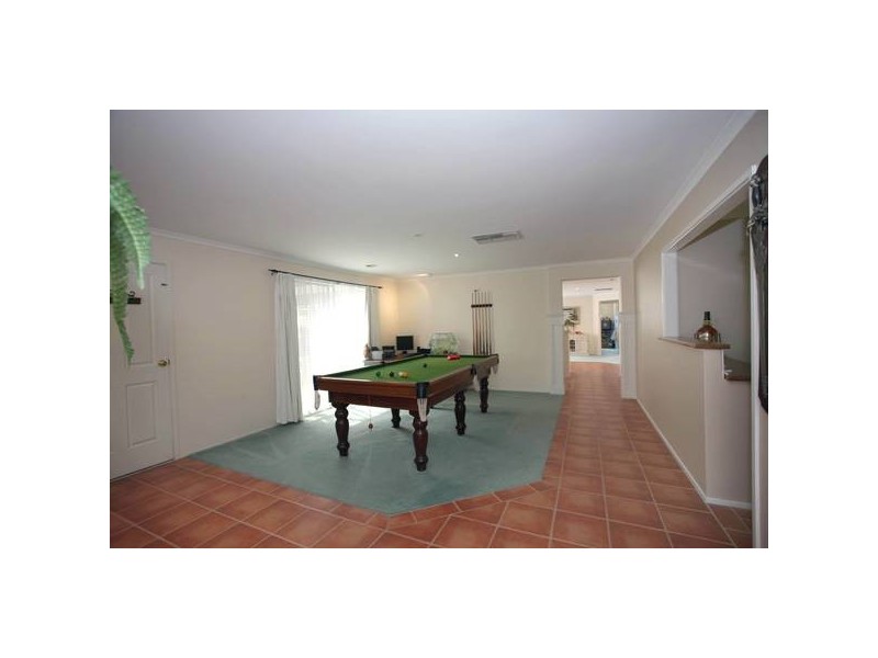 10 McCartney Drive, Narre Warren South VIC 3805