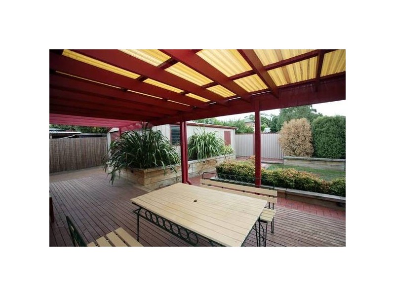 1 Sweetgum Avenue, Narre Warren VIC 3805