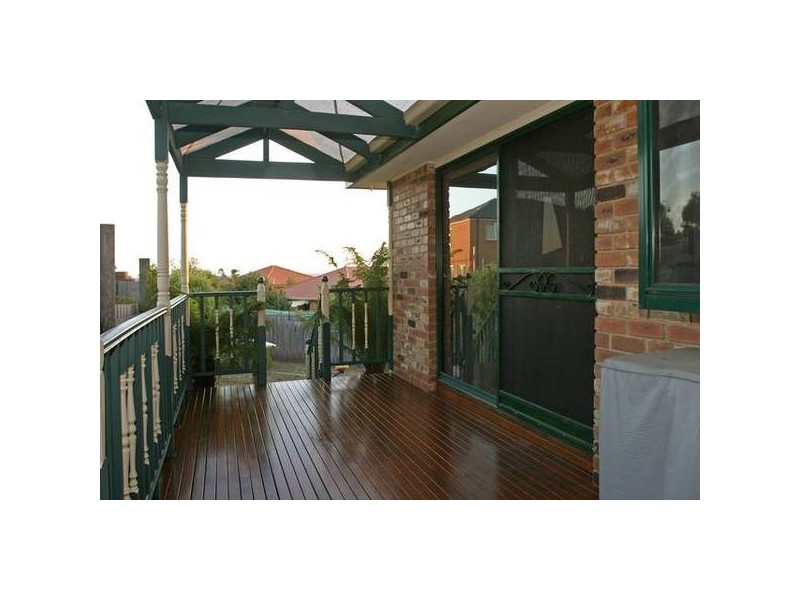 18 Diamond Court, Narre Warren North VIC 3804