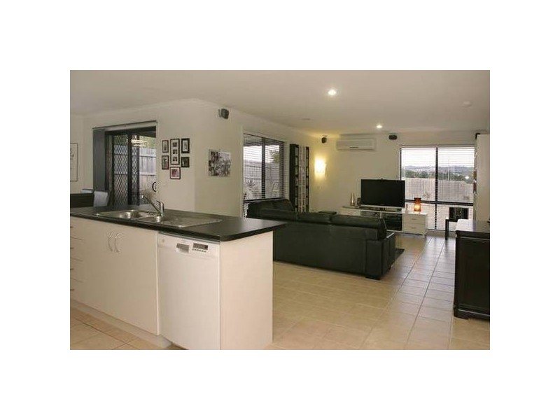 41 Tralee Circuit, Narre Warren VIC 3805