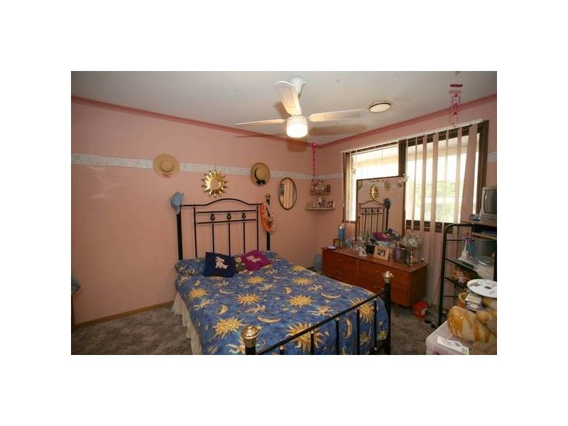 64 Collins Crescent, Berwick VIC 3806