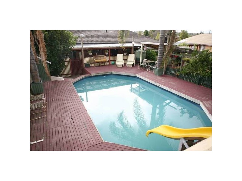 64 Collins Crescent, Berwick VIC 3806