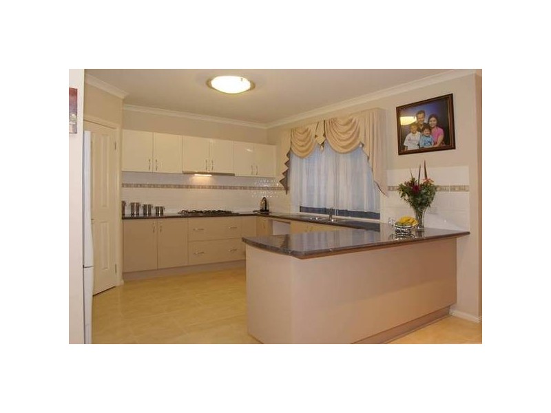 11 Cashmere Crescent, Berwick VIC 3806