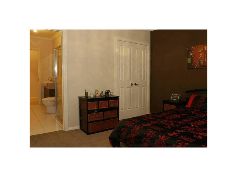 11 Cashmere Crescent, Berwick VIC 3806