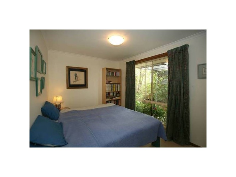 9 Henlow Rise, Hallam VIC 3803