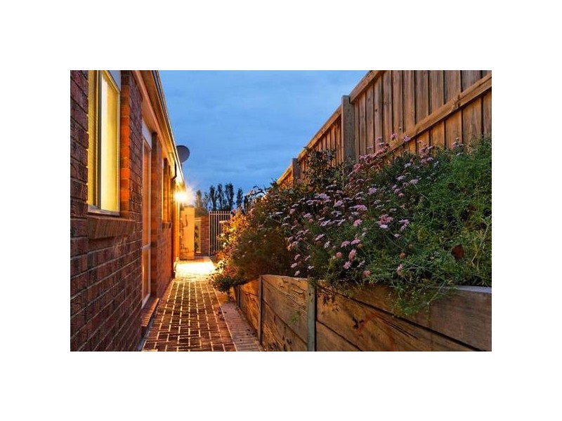 1 Cherry Tree Lane, Narre Warren VIC 3805