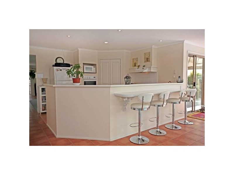 10 McCartney Drive, Narre Warren South VIC 3805