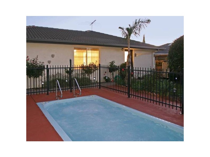 61 Melville Park Drive, Berwick VIC 3806