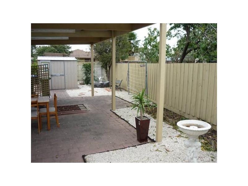 3 Warren Close, Narre Warren VIC 3805