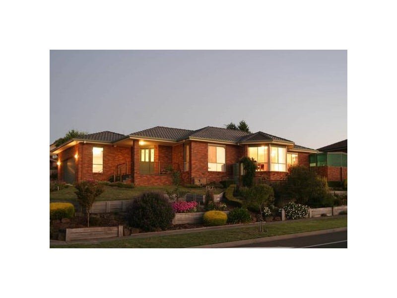 4 Kalmia Court, Narre Warren VIC 3805