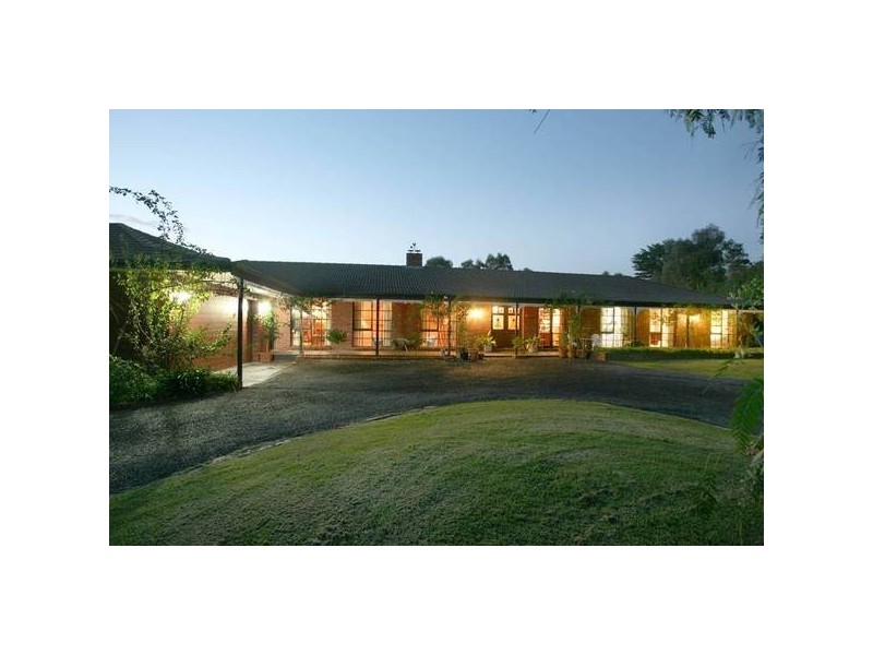 4 Renda Court, Narre Warren North VIC 3804