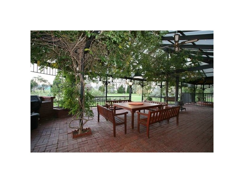 4 Renda Court, Narre Warren North VIC 3804