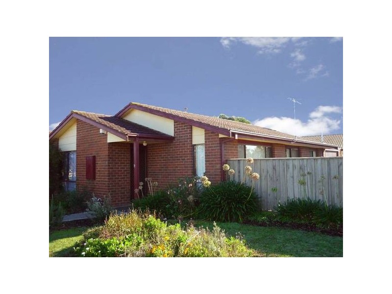 2/7 Bluegum Court, Narre Warren VIC 3805