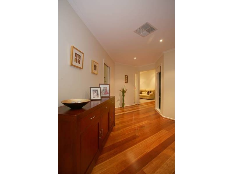 12 The Springs Close, Narre Warren South VIC 3805