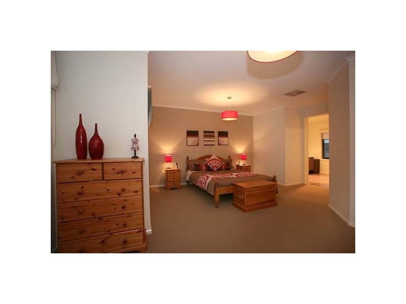 12 The Springs Close, Narre Warren South VIC 3805