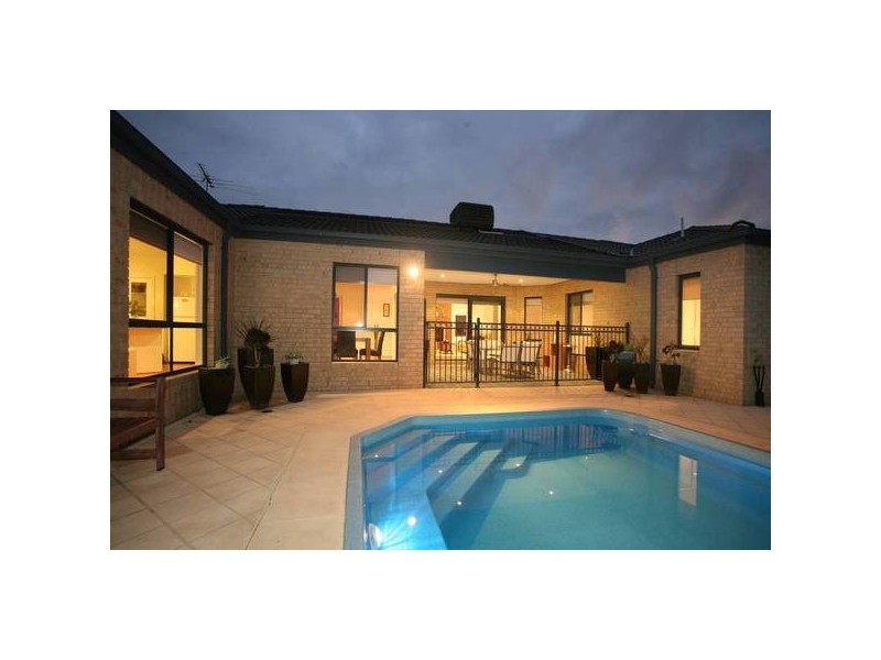 12 The Springs Close, Narre Warren South VIC 3805