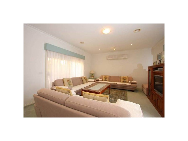 57 Wood Road, Narre Warren South VIC 3805