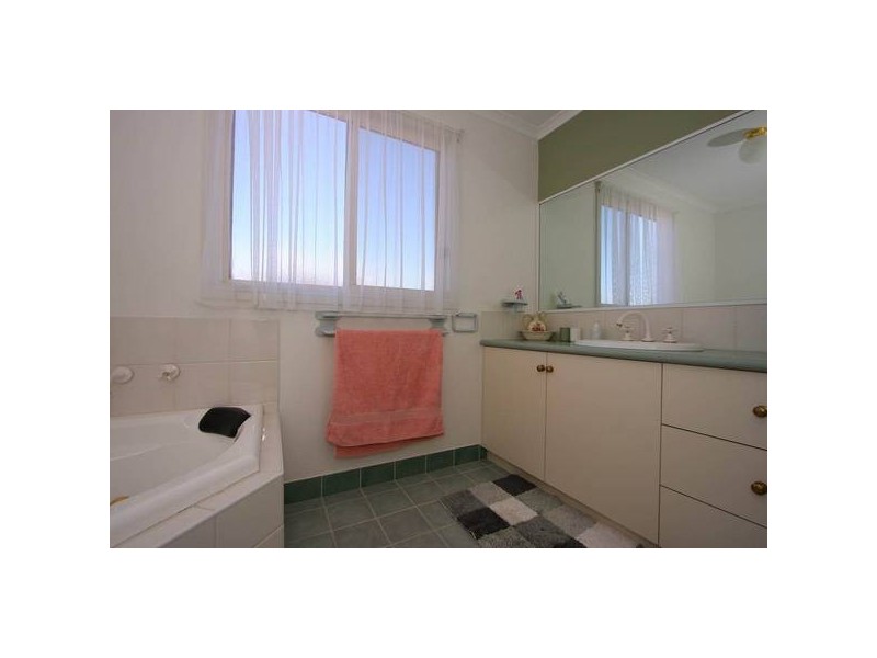 57 Wood Road, Narre Warren South VIC 3805