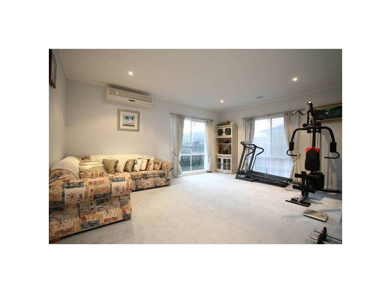 5 Longfield Way, Narre Warren South VIC 3805