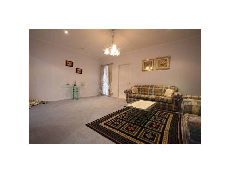 5 Longfield Way, Narre Warren South VIC 3805