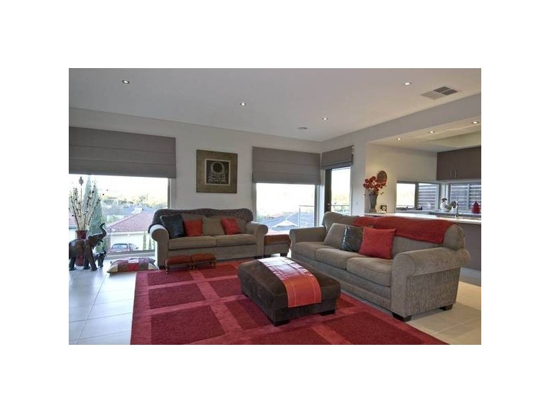 22 Cara Crescent, Berwick VIC 3806