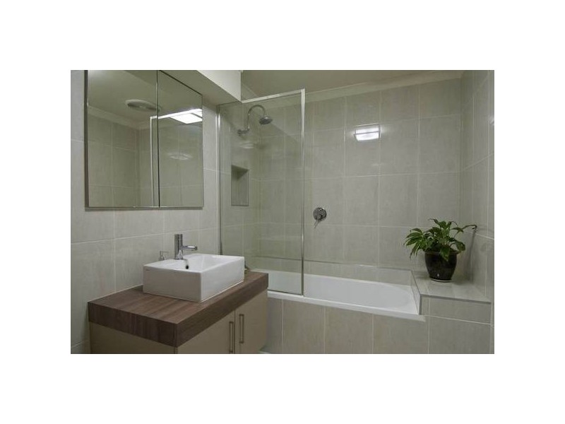 22 Cara Crescent, Berwick VIC 3806