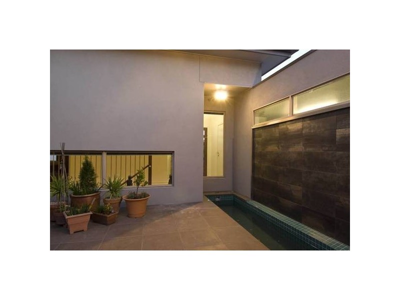 22 Cara Crescent, Berwick VIC 3806