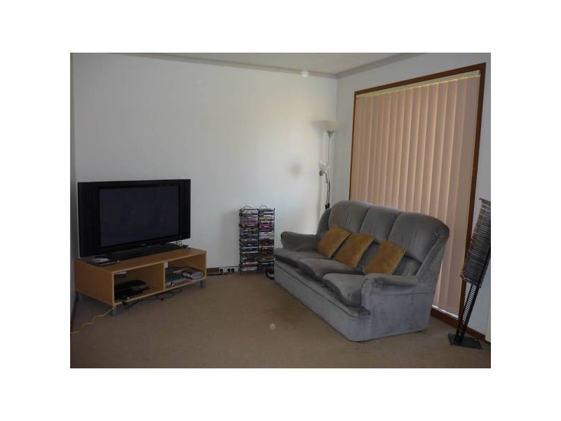 3/7-9 Beaconsfield Avenue, Beaconsfield VIC 3807