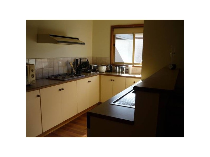 3/7-9 Beaconsfield Avenue, Beaconsfield VIC 3807