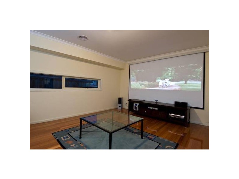 5 Holly Green Court, Narre Warren North VIC 3804