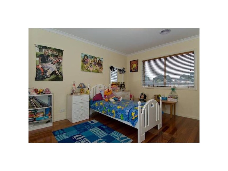 5 Holly Green Court, Narre Warren North VIC 3804