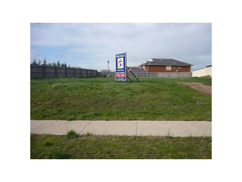 827 Torwood Close, Narre Warren VIC 3805