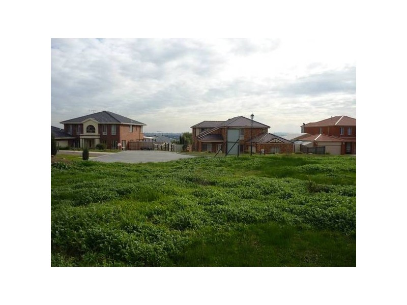 827 Torwood Close, Narre Warren VIC 3805