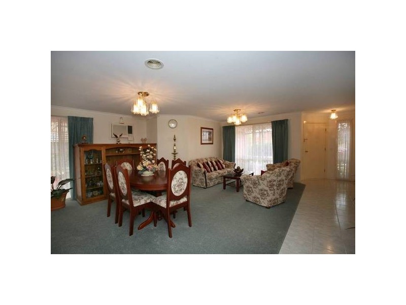 151 Maramba Drive, Narre Warren VIC 3805